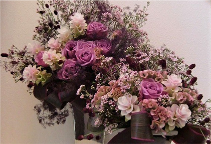 フラワーアレンジメント Flower 𝐗𝐈𝐊𝐀 𝐎𝐦𝐨𝐭𝐞𝐬𝐚𝐧𝐝𝐨 ⌇ 心がうるおう花体験